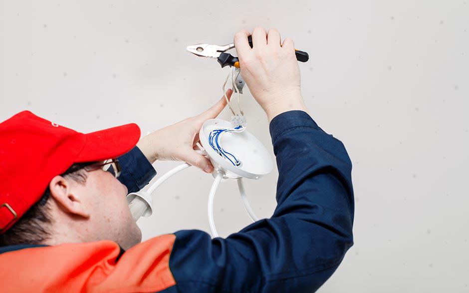 cherche électricien pas cher Bry-sur-Marne